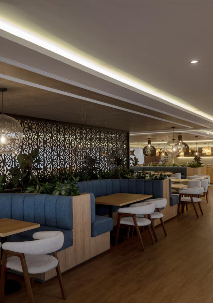 Radisson Hotel Madinah – The View Restaurant | فندق راديسون المدينة – مطعم ذا فيو